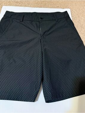 lululemon athletica Men's Black Diamond-Print Athletic Shorts